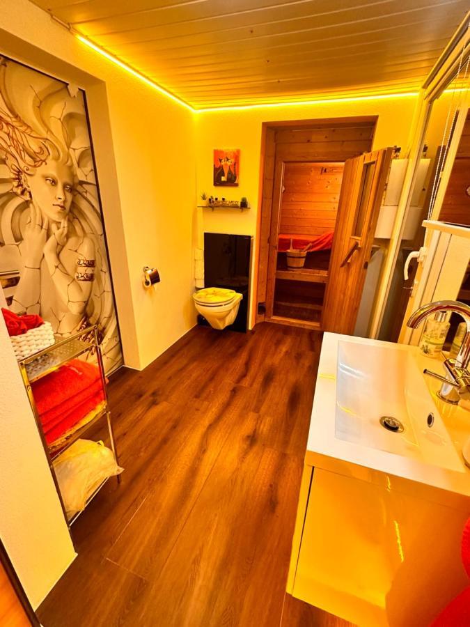 Bijouswiss " Yellow House" 欧布特森 外观 照片
