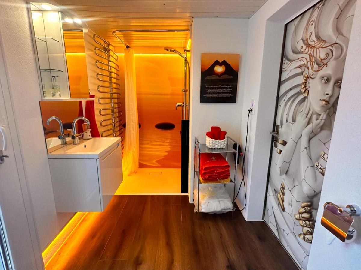 Bijouswiss " Yellow House" 欧布特森 外观 照片